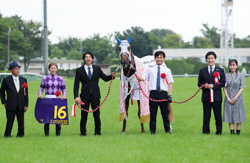 飛野牧場の快挙！オークス制覇の感動