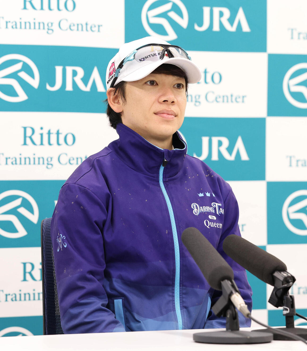ダービーの共同会見に臨む松山弘平騎手（撮影・白石智彦）