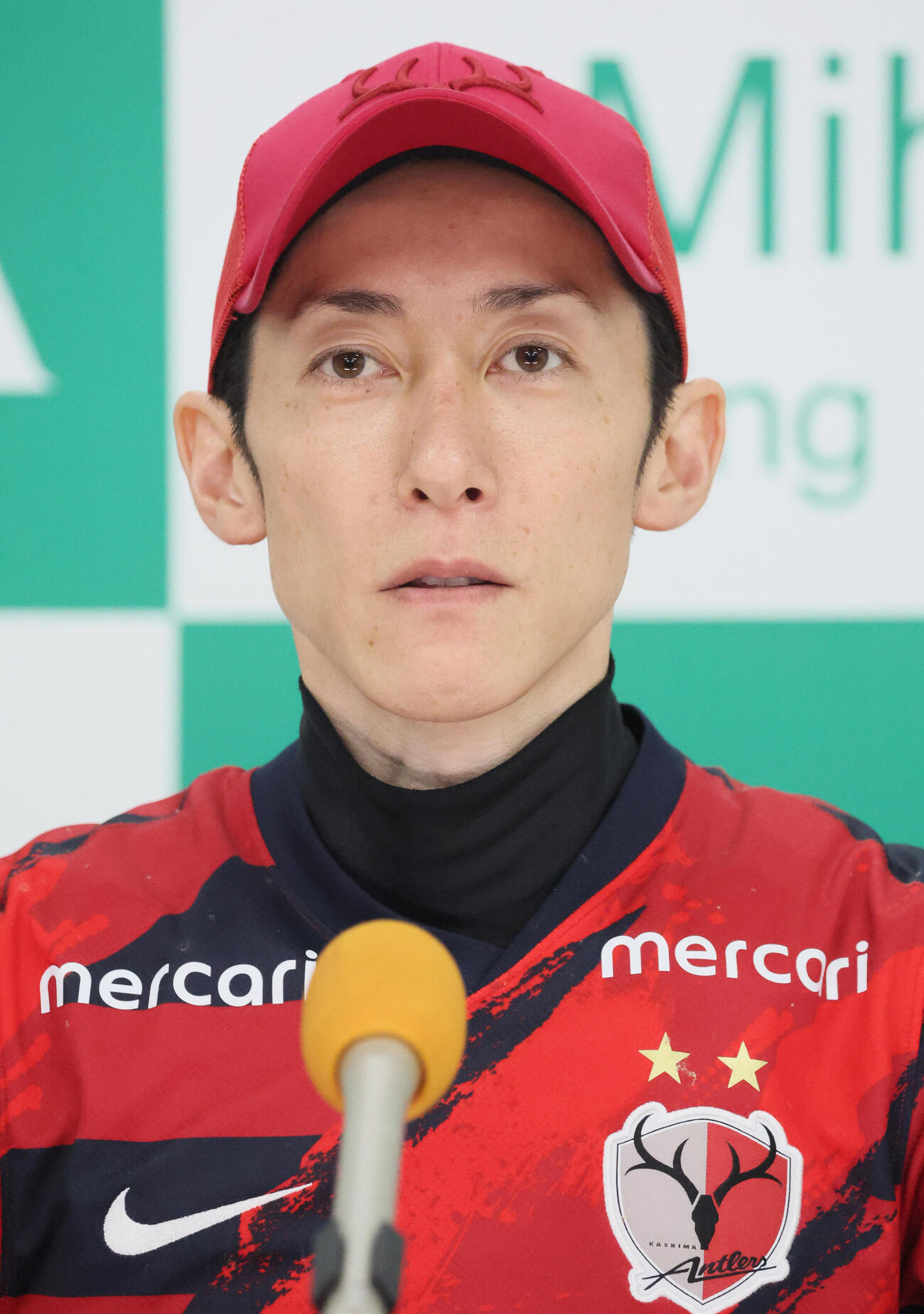 リアライズシリウスの最終追い切りを終えて記者会見する津村明秀騎手（撮影・丹羽敏通）