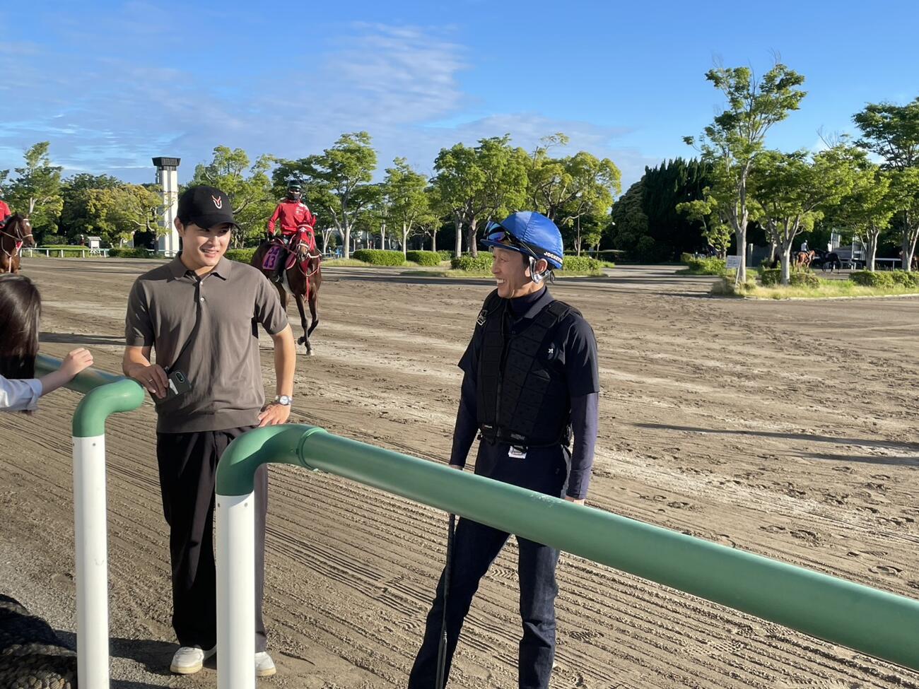 ダービーウイークの木曜朝、美浦トレセンに現れた武豊騎手（撮影・深田雄智）