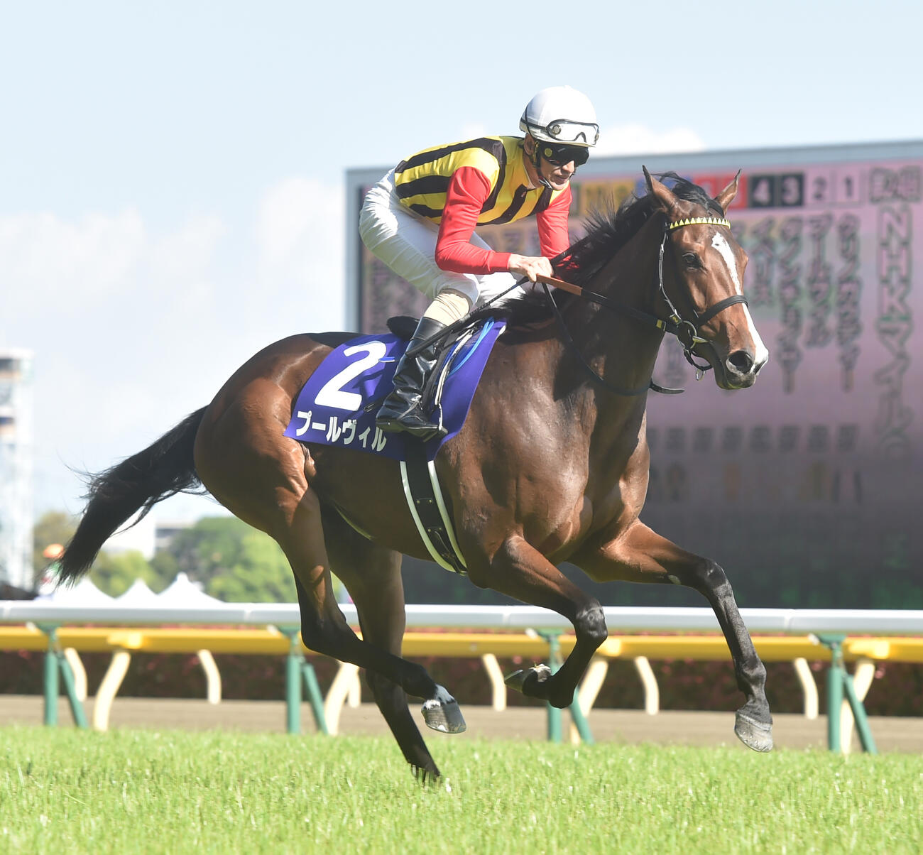 シャンデヴァーグの母プールヴィル（2019年5月5日撮影）