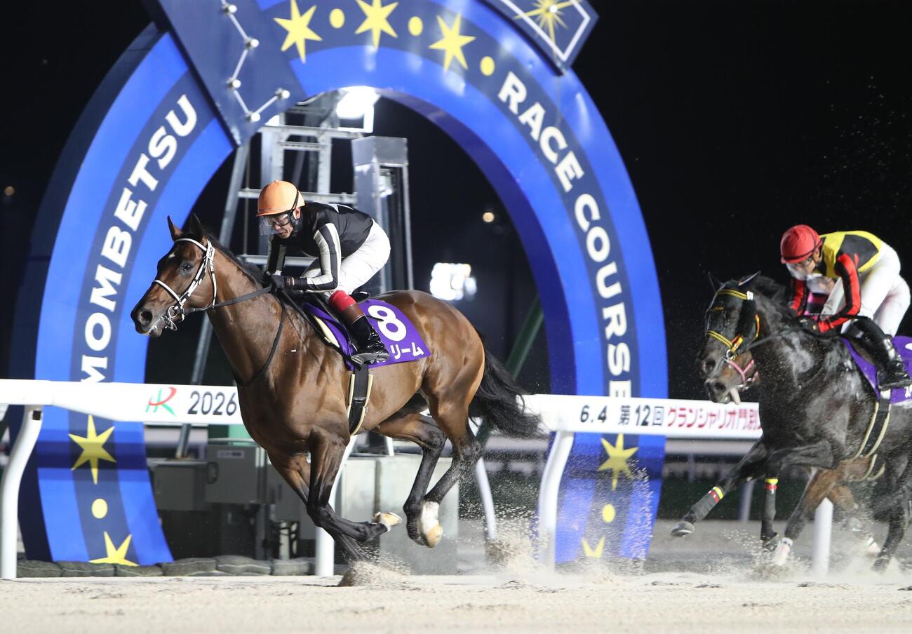 グランシャリオ門別スプリント3連覇を達成したストリーム（騎手・岩橋勇二）