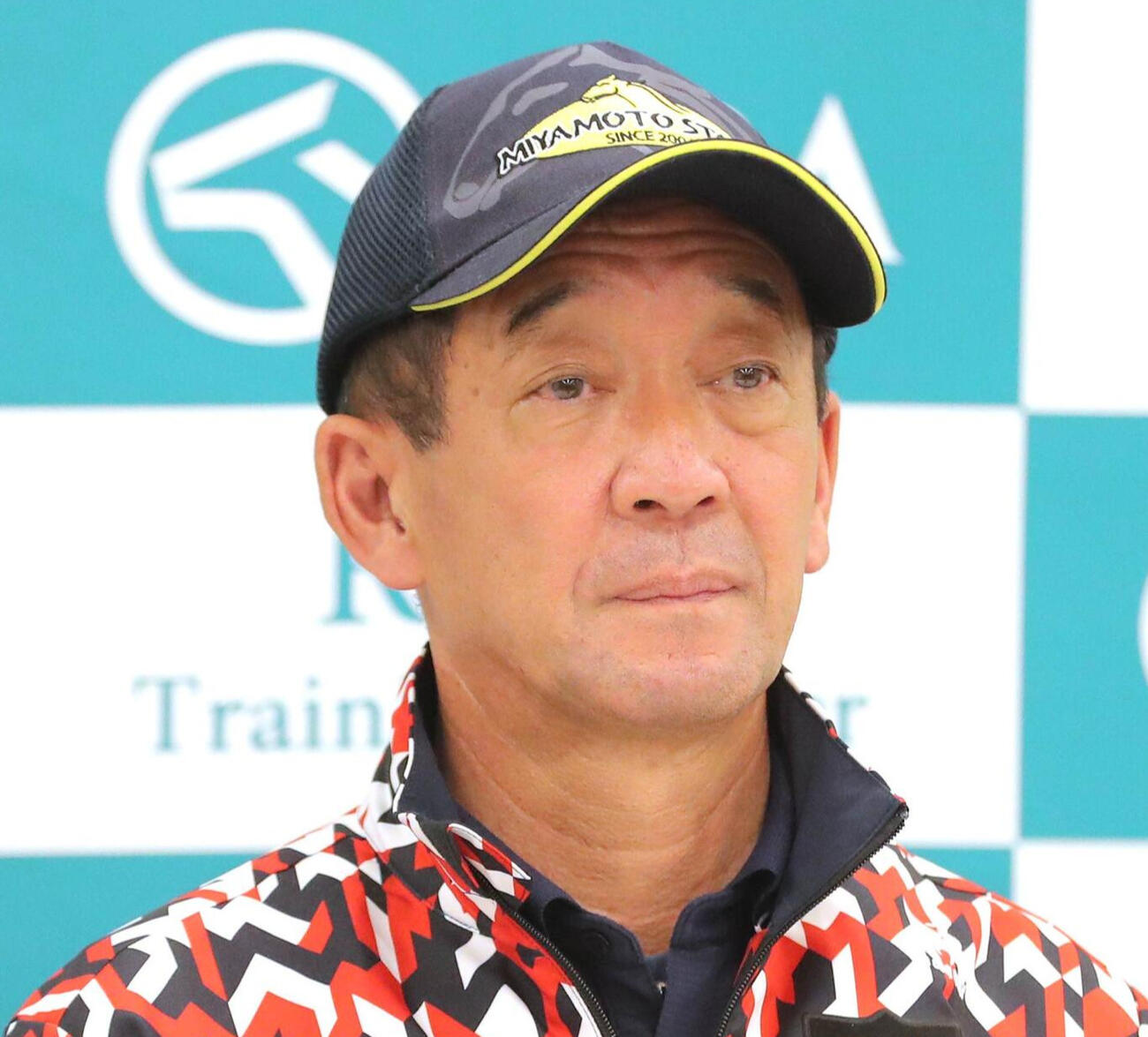 宮本博調教師（2023年4月26日撮影）