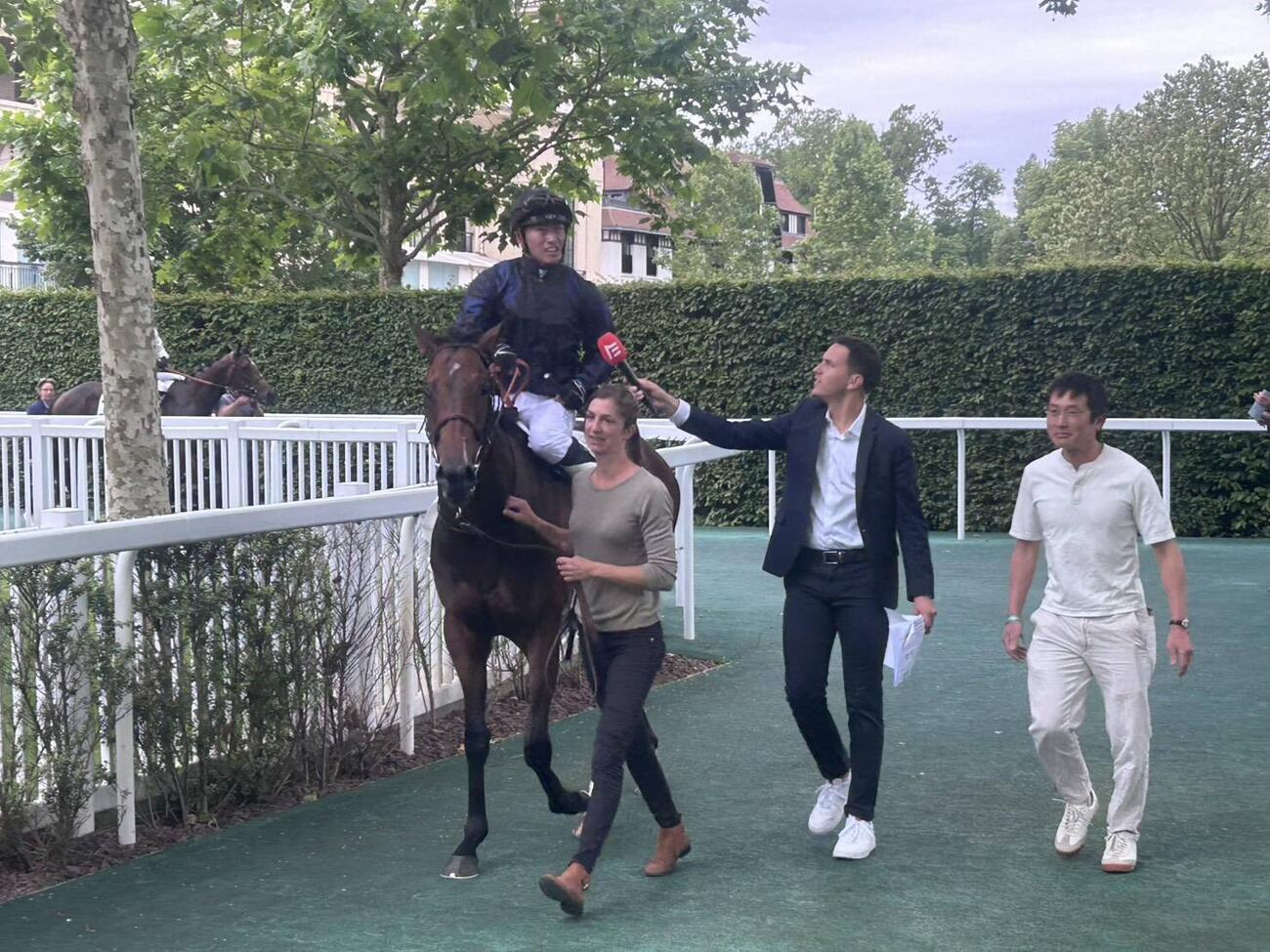 11日のパリロンシャン競馬場でフランス初騎乗初勝利を果たした菅原明良騎手