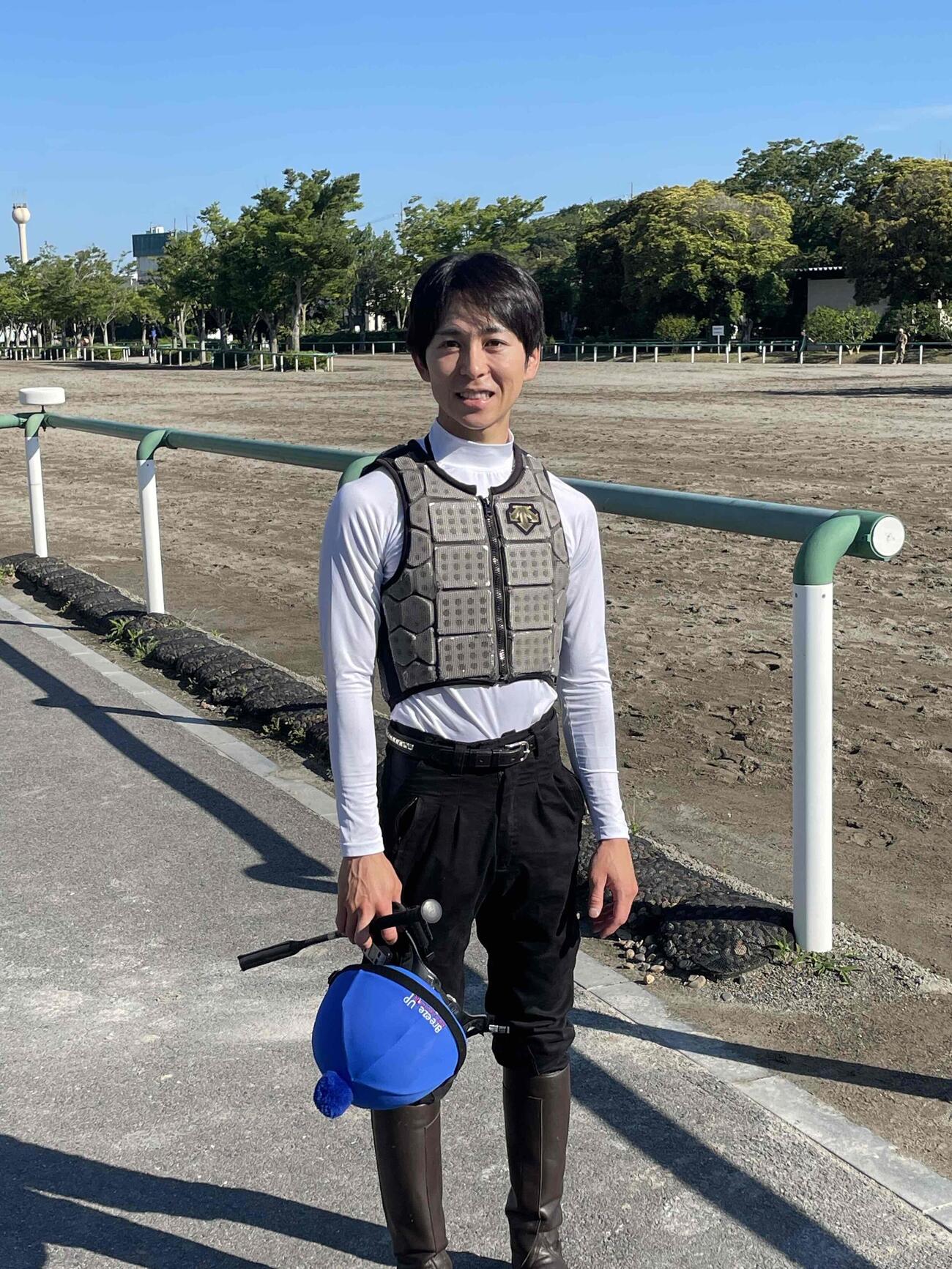美浦滞在をスタートさせた小崎綾也騎手