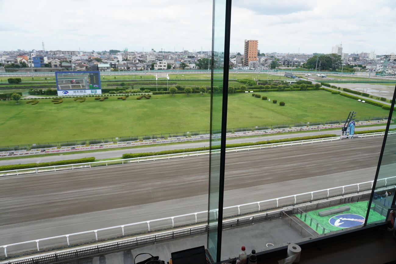 浦和競馬場、コース