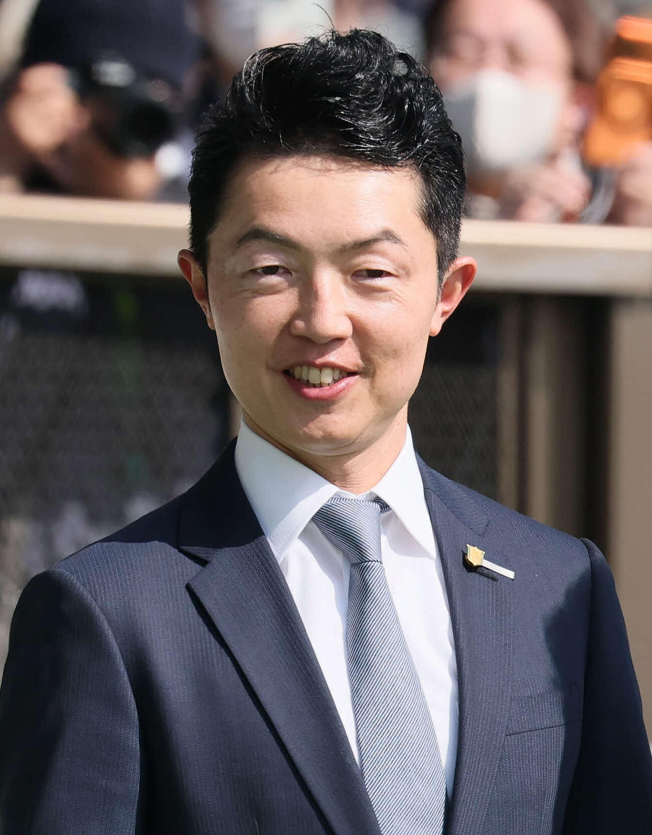 黒岩陽一調教師（2026年2月撮影）