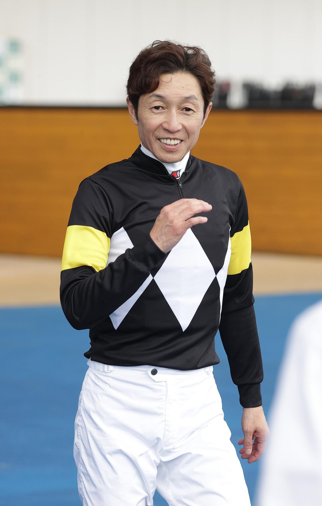 函館10R、アスクケンタッキーでHTB杯を制した武豊騎手