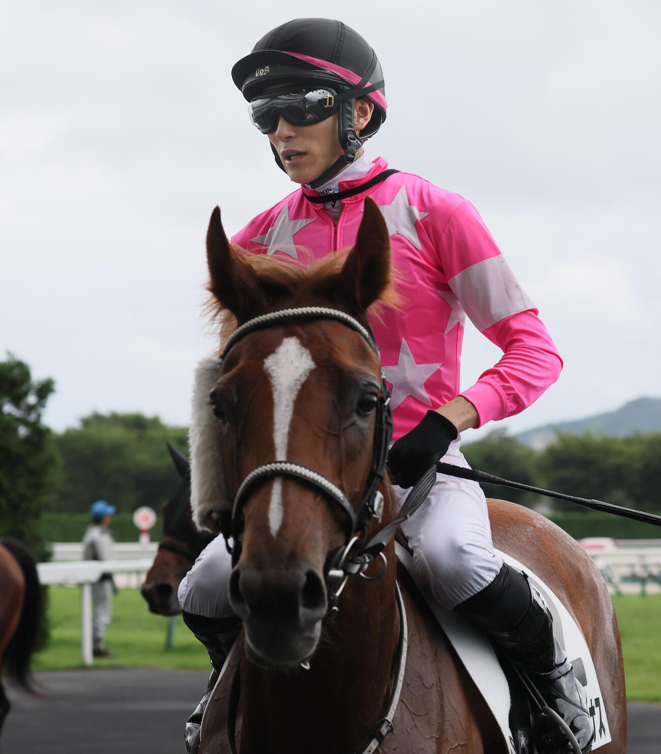 福島2R、2歳未勝利戦を制したビップヴィーナスと坂井瑠星騎手（撮影・丹羽敏通）