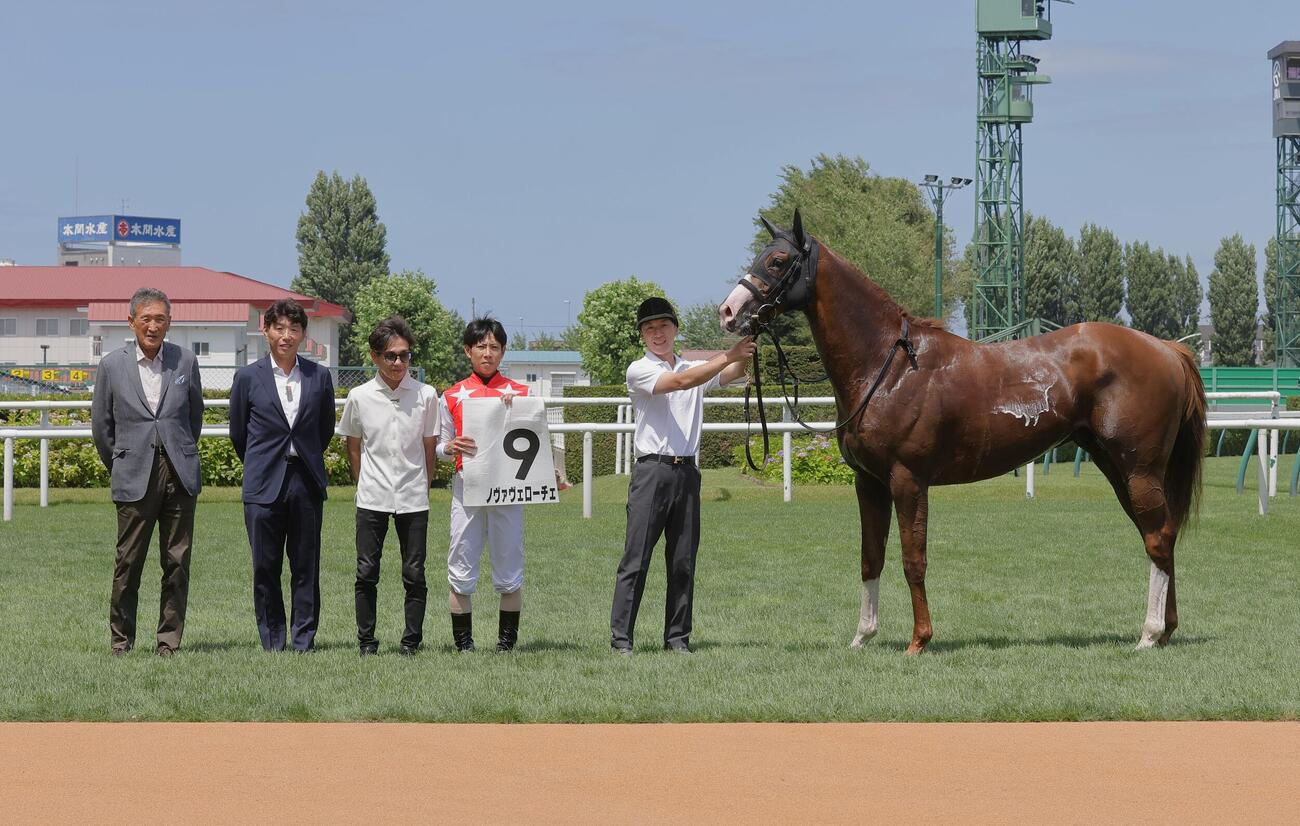 札幌5R、新馬戦を制したノヴァヴェローチェ