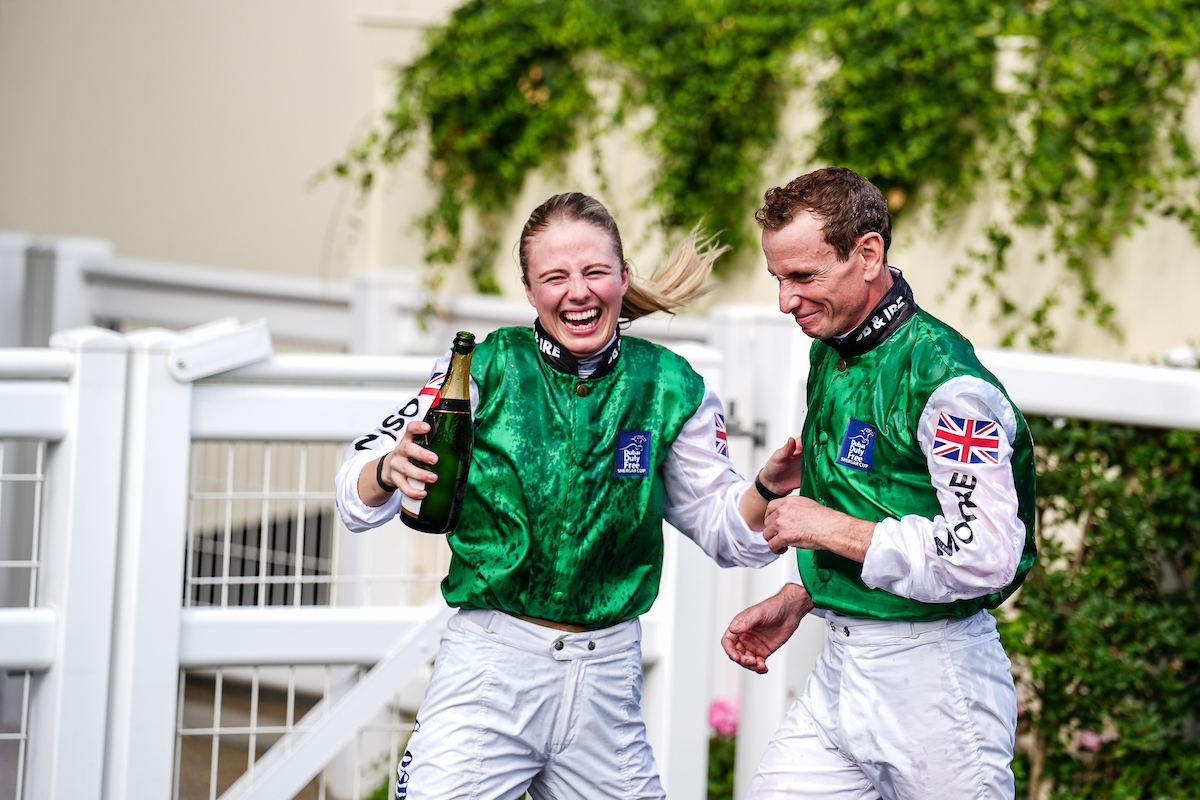 シャーガーCで優勝した英愛選抜（C）Megan Rose Photography