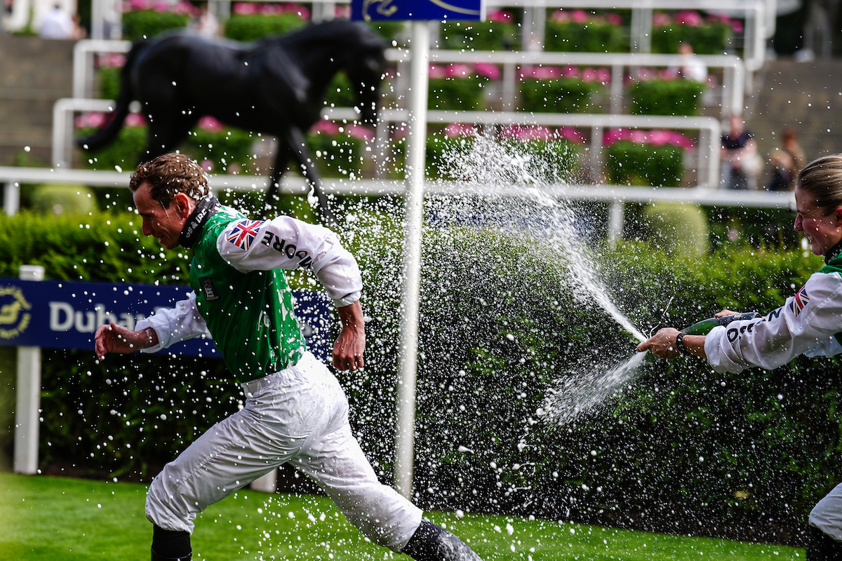 シャーガーCで優勝した英愛選抜（C）Megan Rose Photography