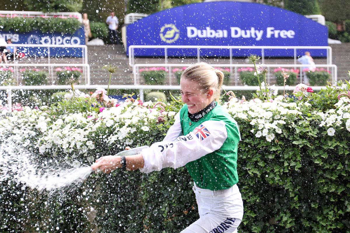 シャーガーCで優勝した英愛選抜（C）Megan Rose Photography