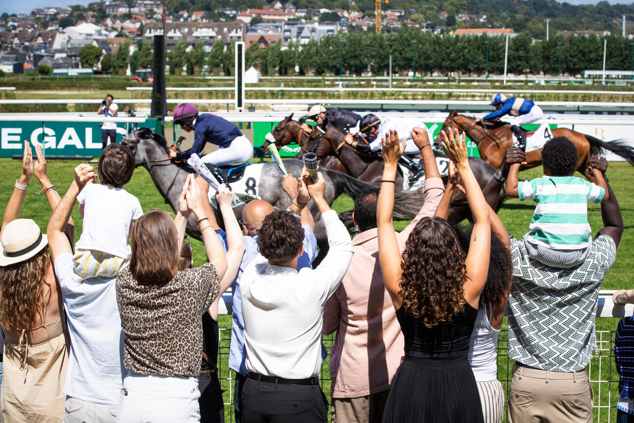 ドーヴィル競馬場の様子（C）FRANCE GALOP