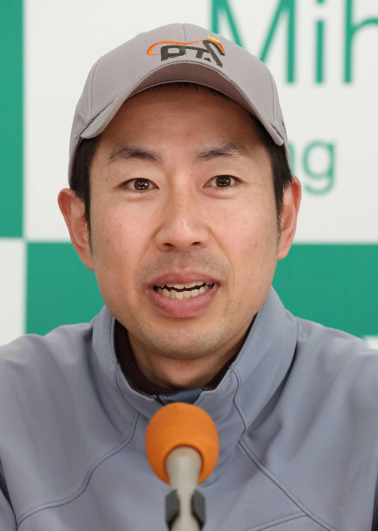 武井亮調教師（2024年4月撮影）