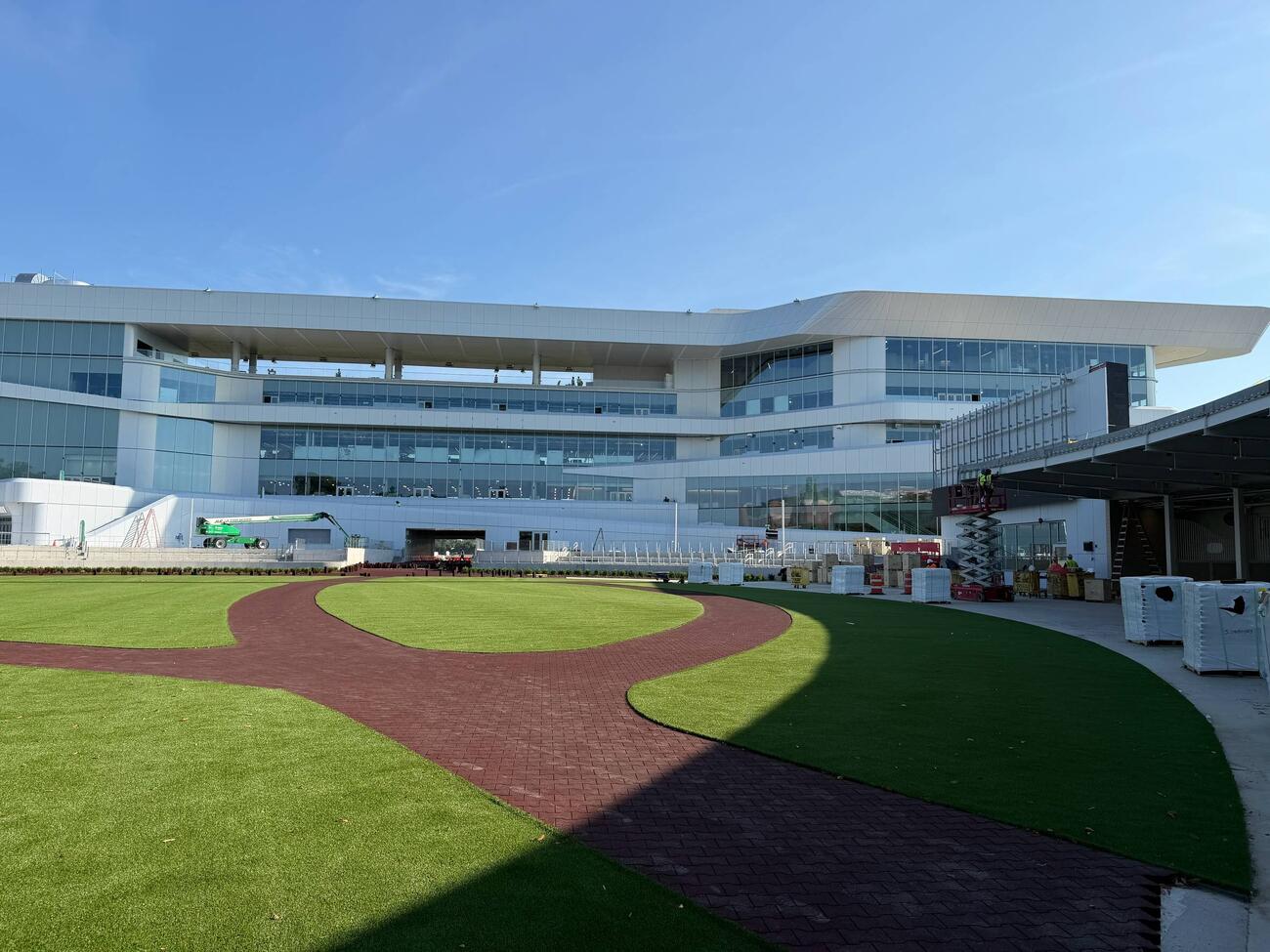 ベルモント競馬場の新スタンド