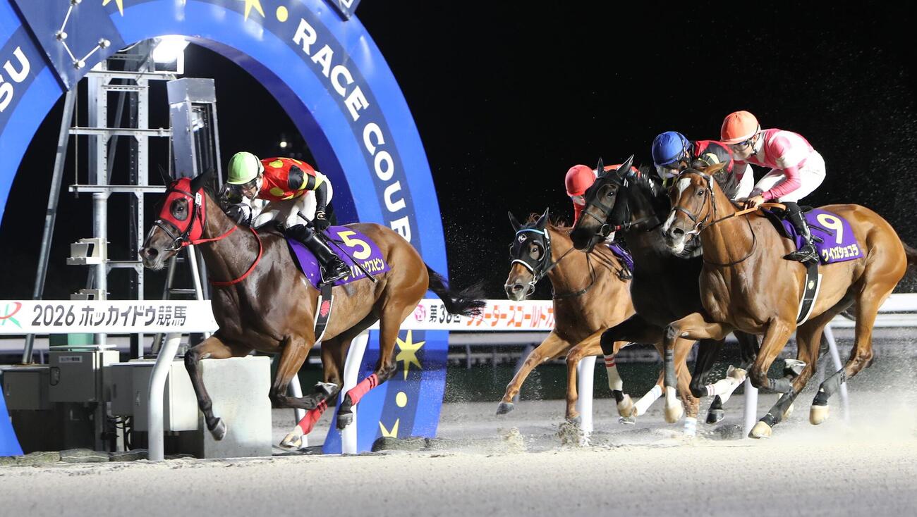 3連勝で重賞初制覇を果たしたレイバックスピン。騎手丹内祐次