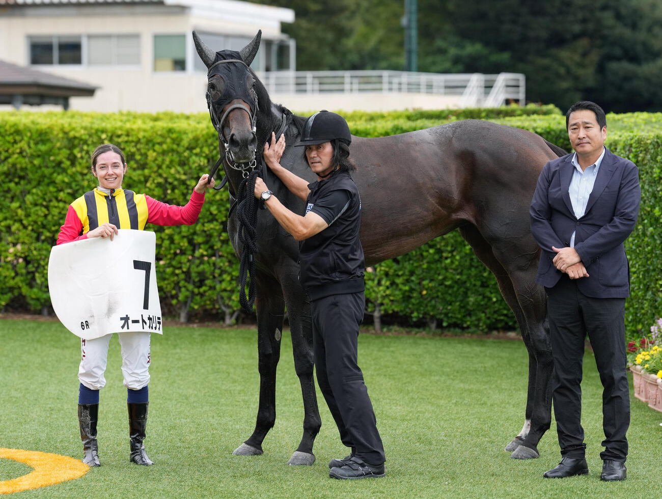 中山6R、3歳未勝利を制したオートカリテとミカエル・ミシェル騎手（撮影・小島史椰）