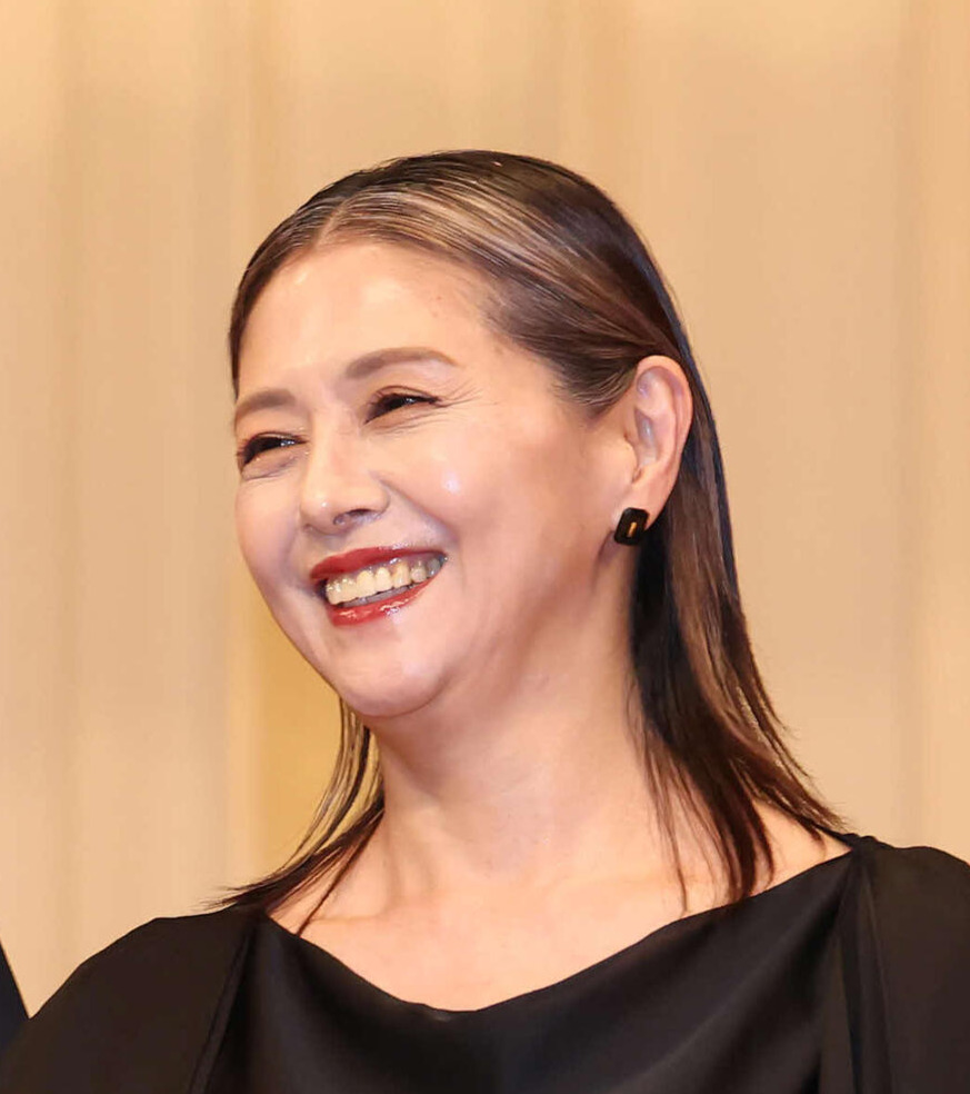 小泉今日子（2025年2月撮影）