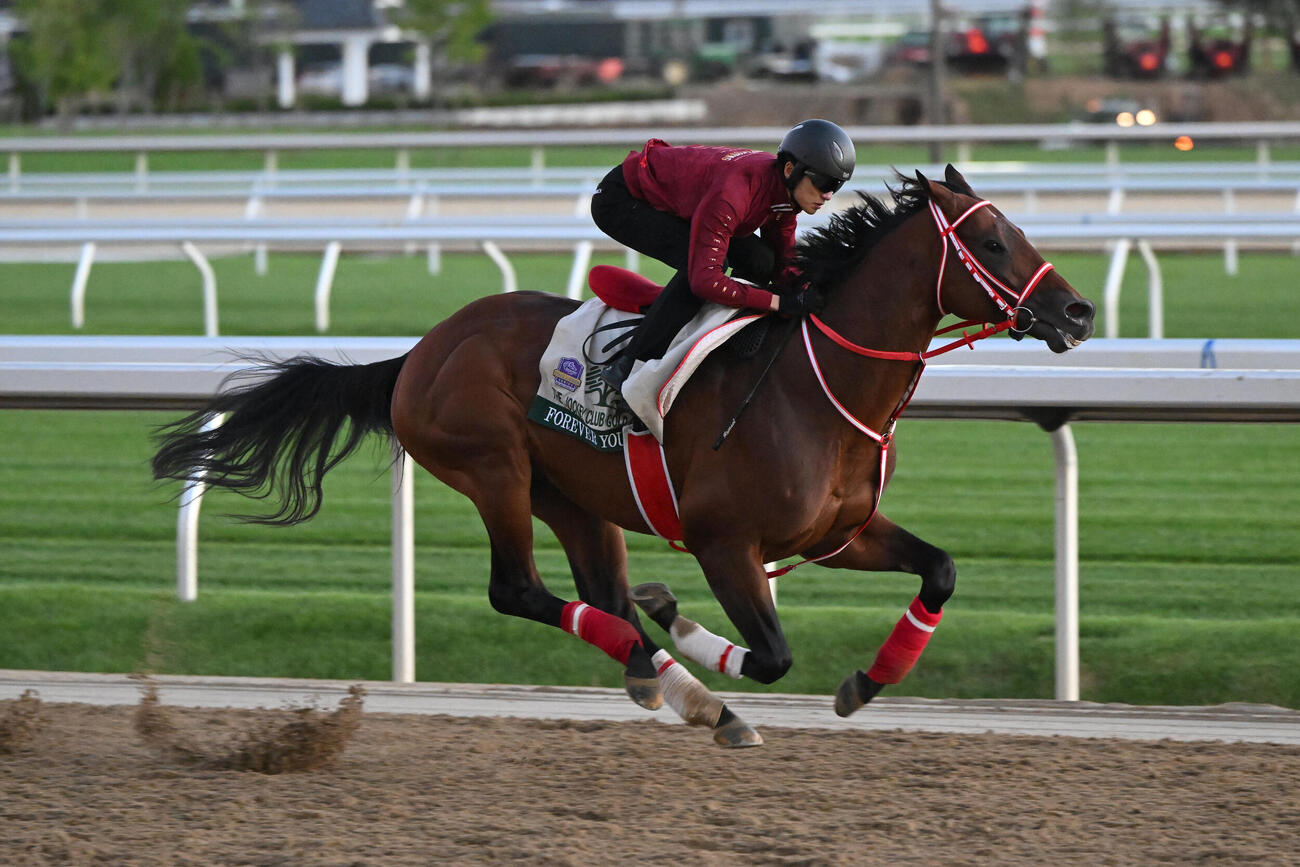 坂井騎手を背に追い切るフォーエバーヤング（C）NYRA
