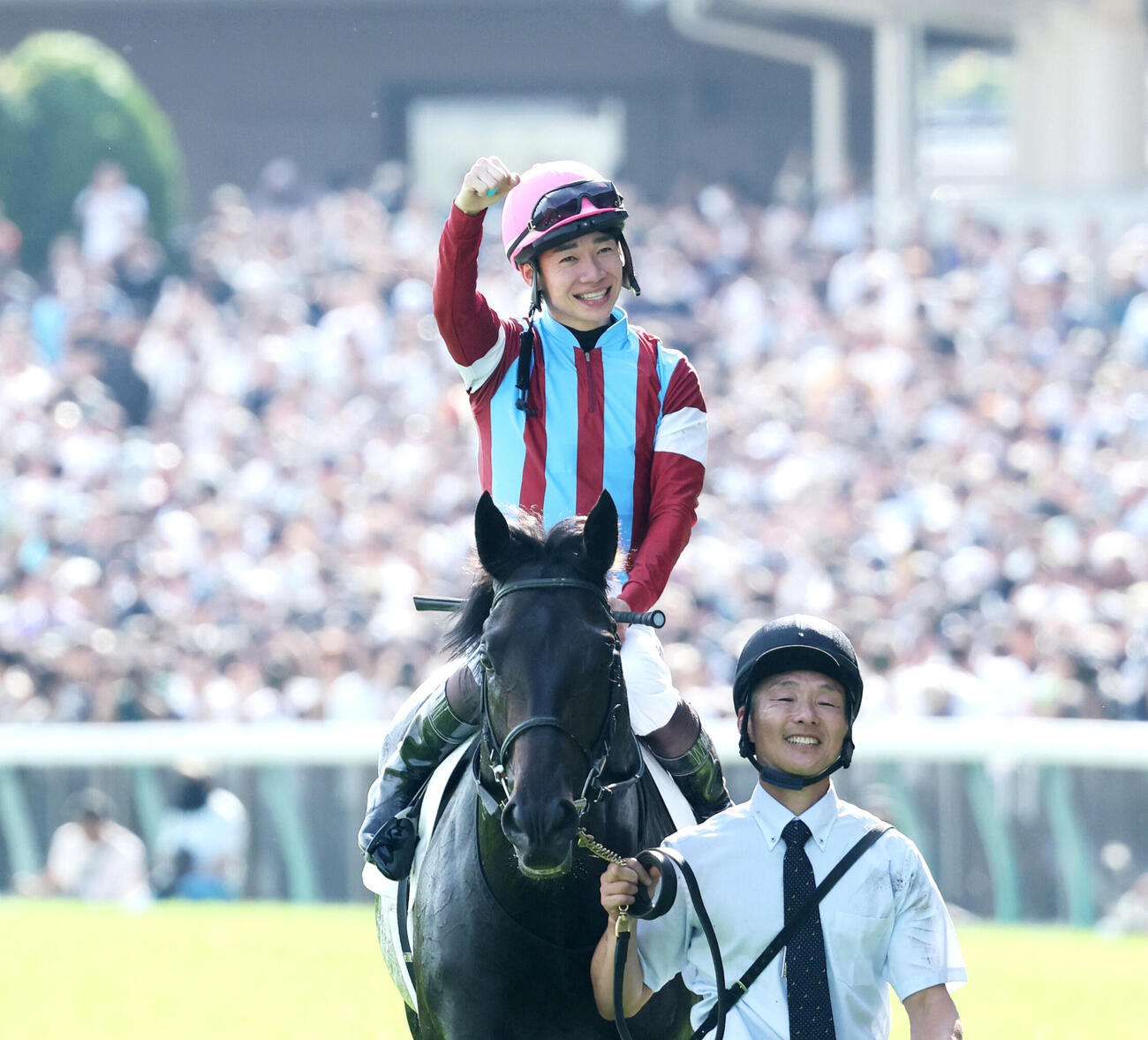 ダービーを制したロブチェンと松山弘平騎手