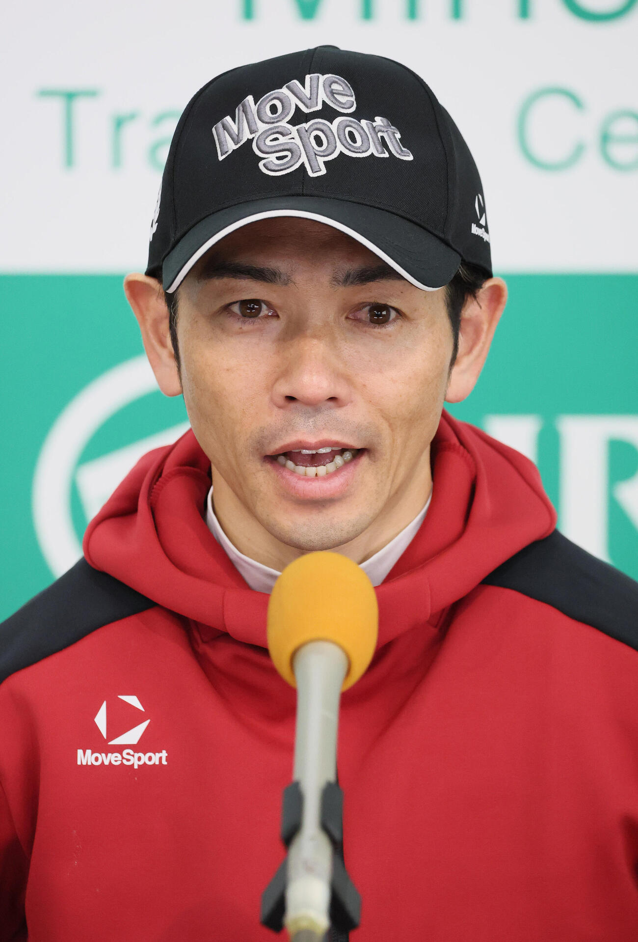 天皇賞・秋で騎乗するダノンデサイルについて記者会見する戸崎圭太騎手（撮影・丹羽敏通）