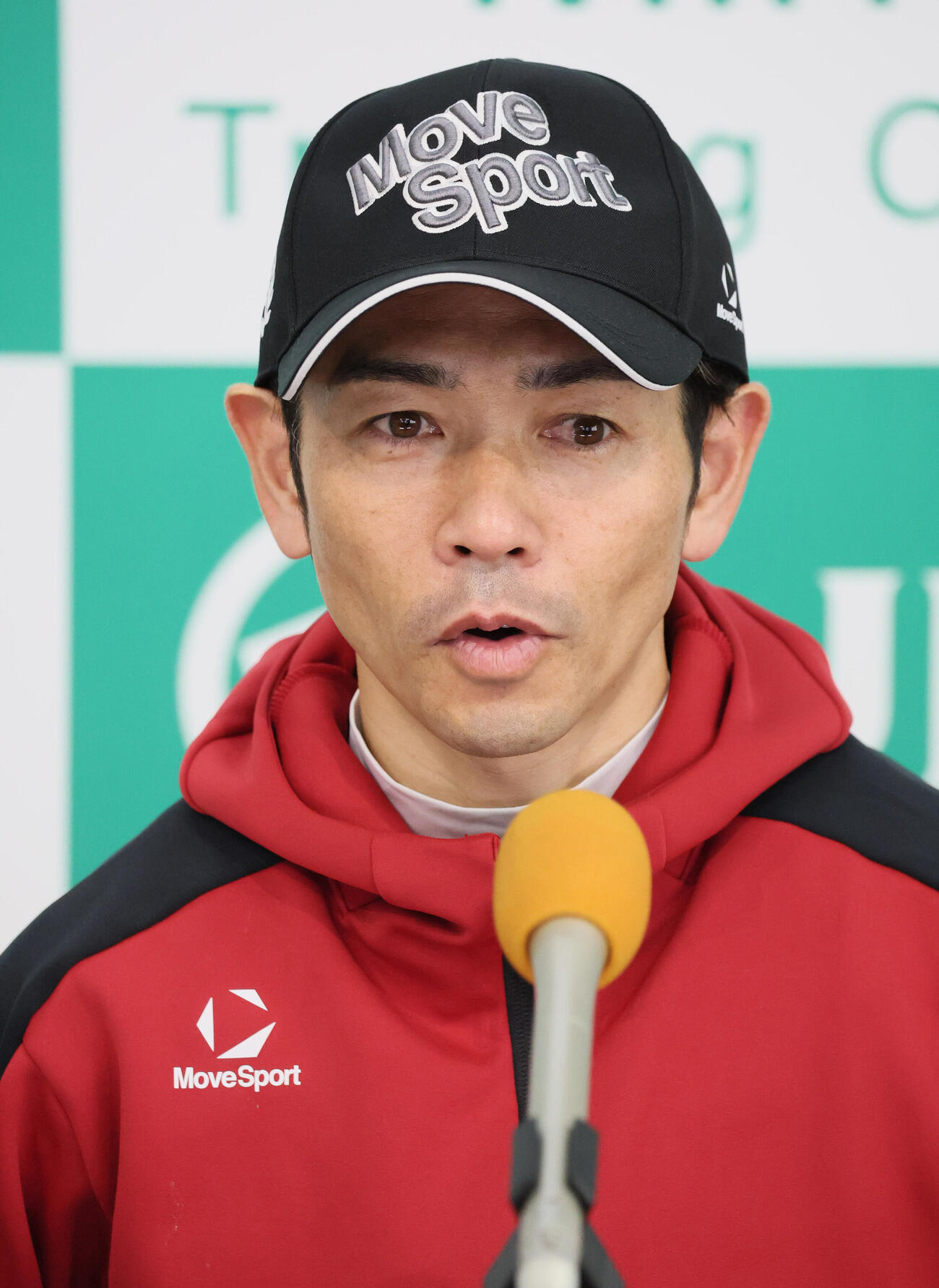 天皇賞・秋で騎乗するダノンデサイルについて記者会見する戸崎圭太騎手（撮影・丹羽敏通）