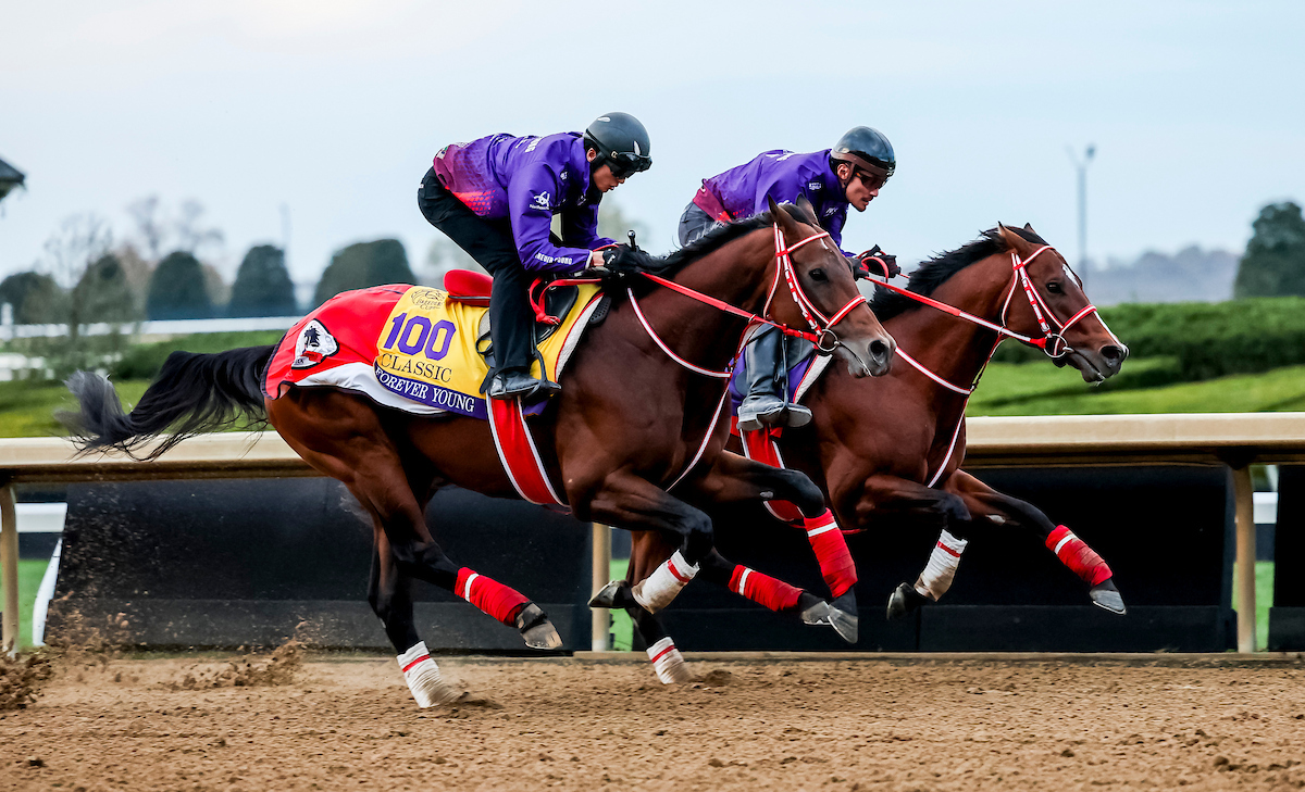 フォーエバーヤングの最終追い切り（C）Tim Sudduth/Eclipse Sportswire