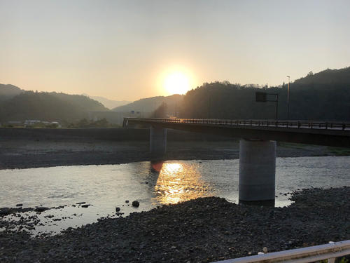 午前５時１５分、お日様も顔を出してきた