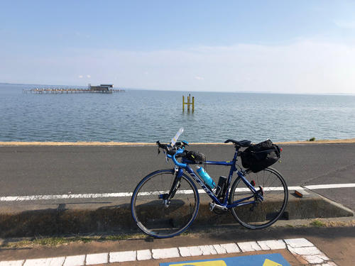 午後2時30分、かすみキッチン前から霞ケ浦を臨