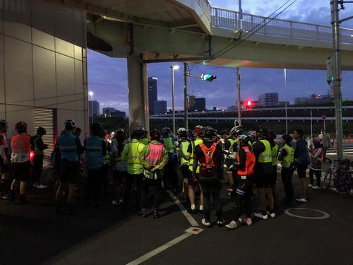 新横浜大橋下のスタート地点