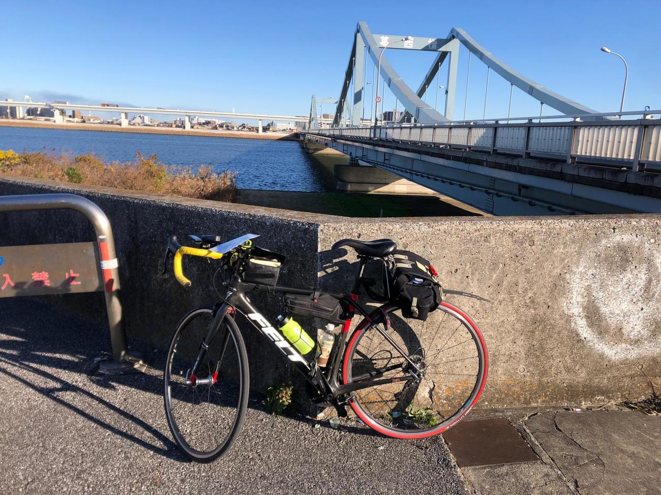 午後2時25分　荒川サイクリングロード葛西橋
