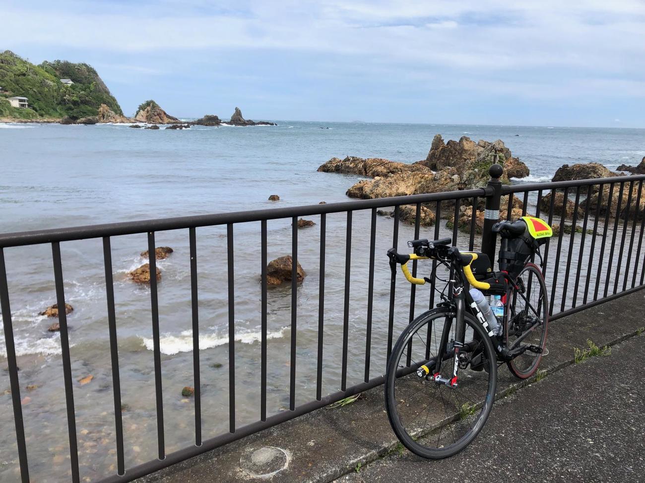 14日午後2時47分、南伊豆の海岸