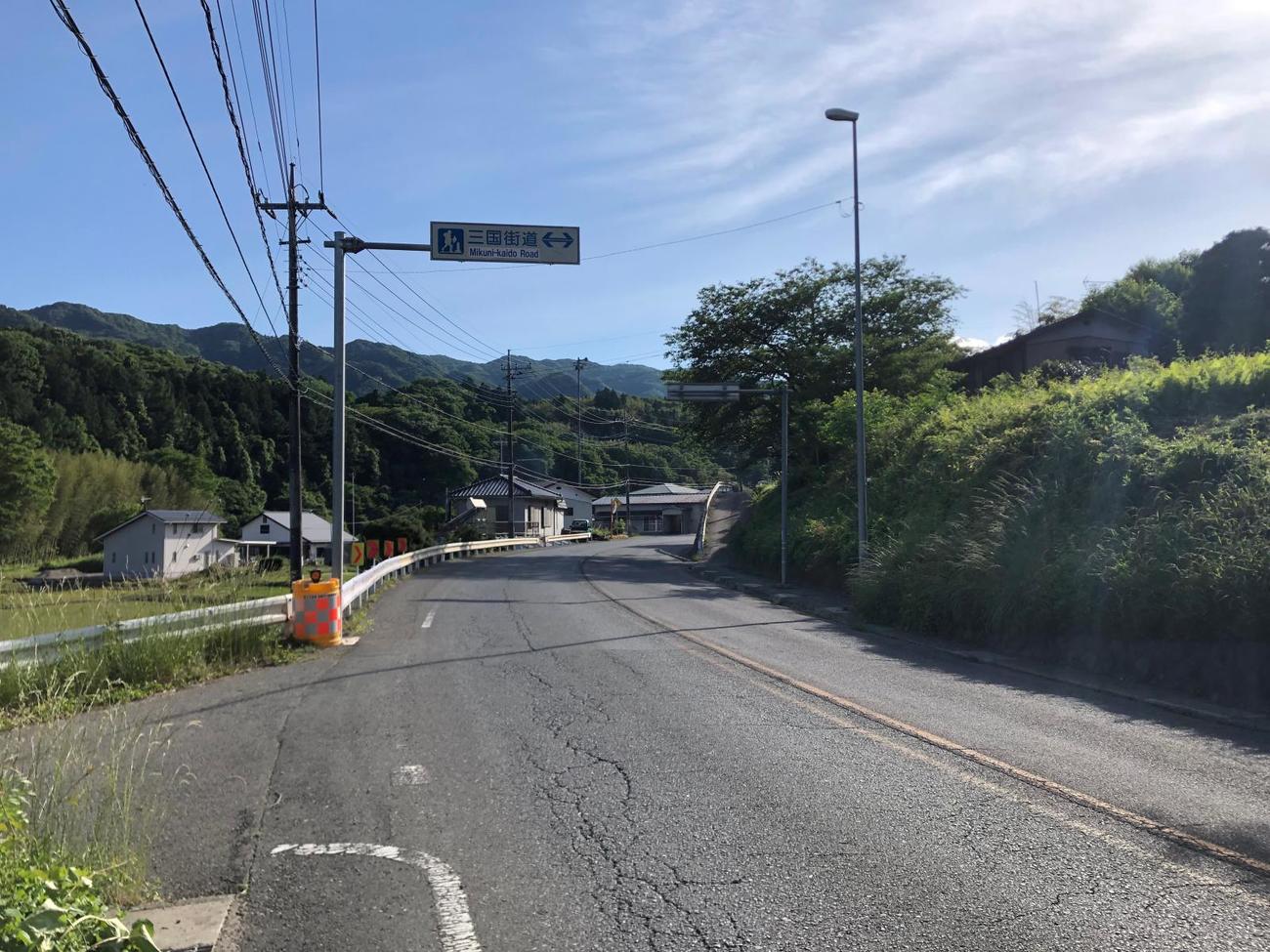4日午後4時19分　172キロ地点、三国街道が時折交差している（群馬・みなかみ町）