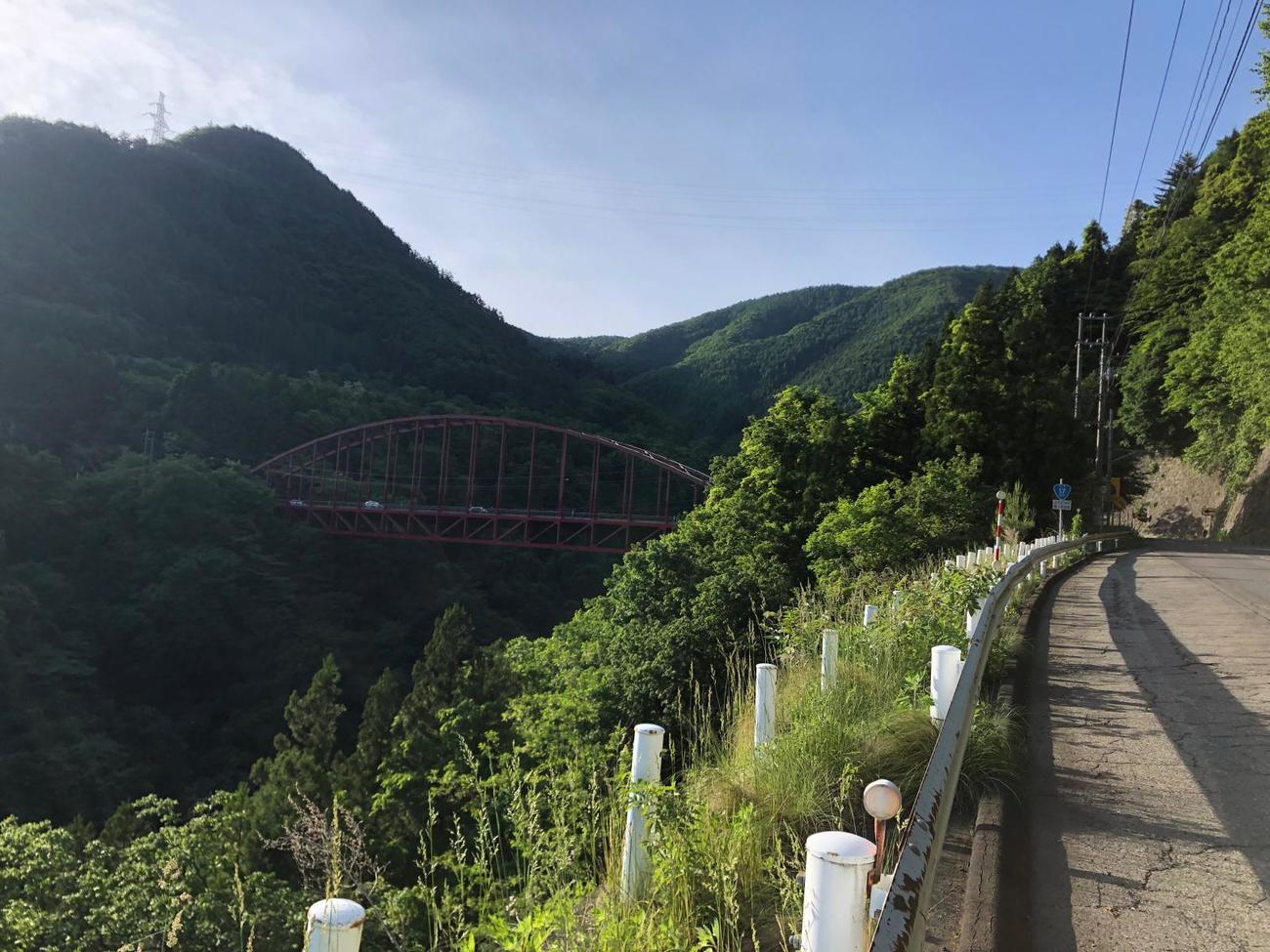 4日午後5時5分　184キロ地点、新三国大橋（群馬・みなかみ町）