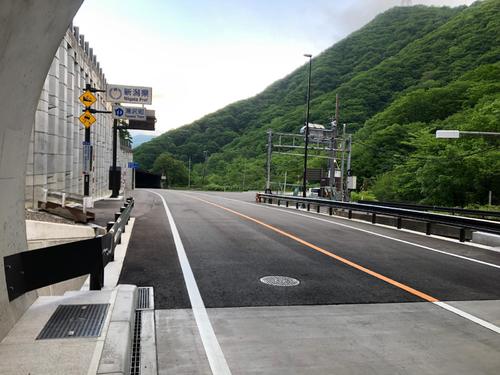 4日午後6時12分　195キロ地点、新三国トンネルを抜けると新潟県（新潟・湯沢町）
