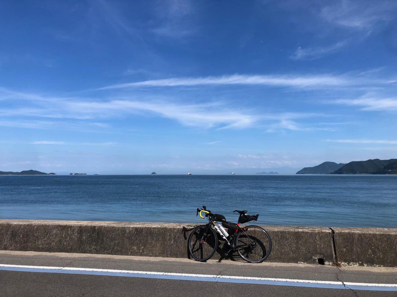 向島から瀬戸内海の絶景を臨む