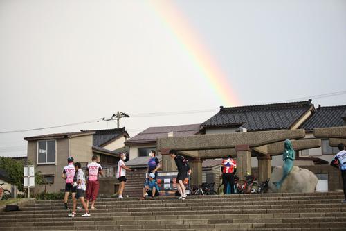 雨が上がり虹もかかった