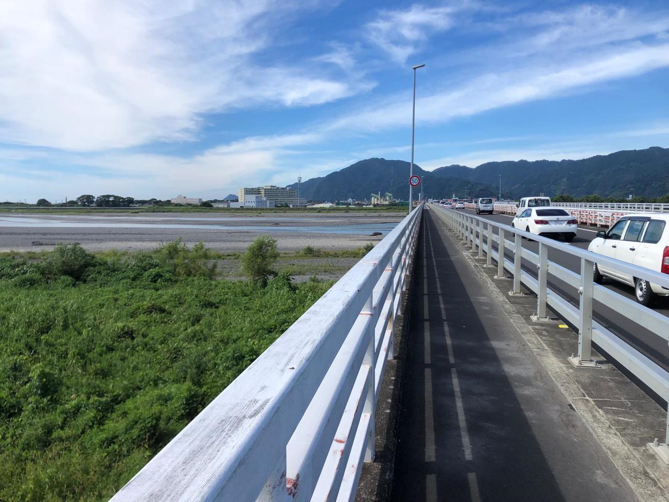 13日午前9時43分、静岡・安倍川