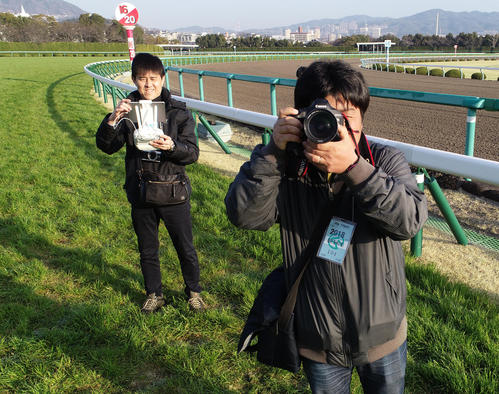 ドローンから撮影された写真です。河野カメラマンが激写しています