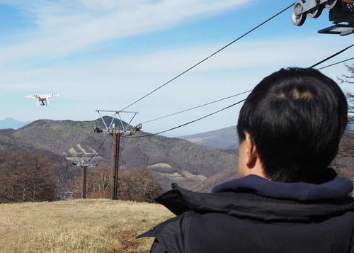 浅間山や上信国境の山並みをドローンで撮影