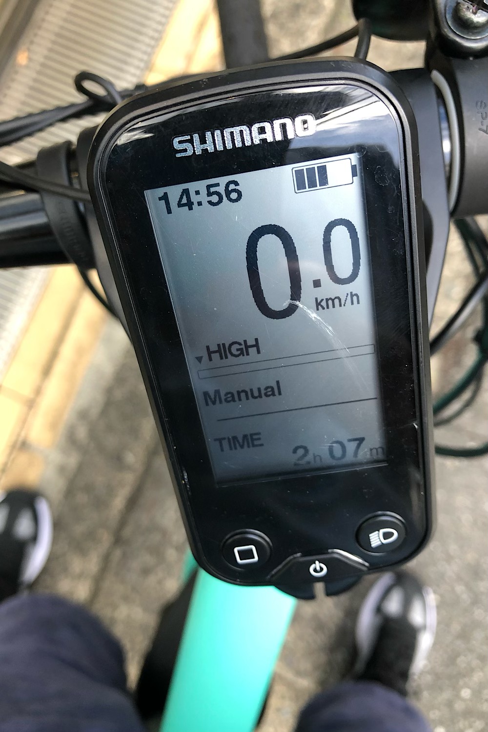 速度や距離、モードなどがわかるサイクルコンピューター