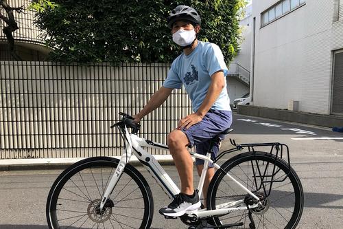 興奮気味に跨った最初のE-Bike。BESVのJF1