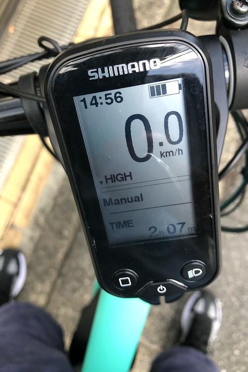 速度や距離、モードなどがわかるサイクルコンピューター