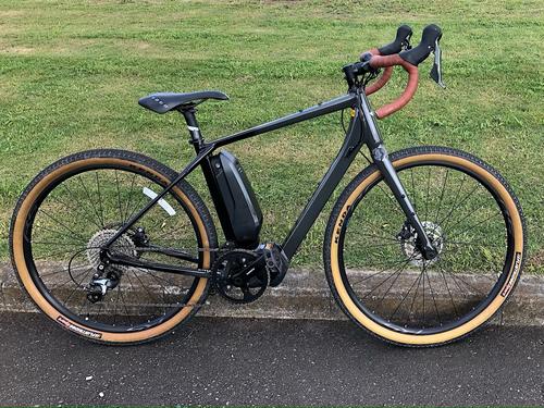 ミヤタのロードレックスはオンオフどちらも楽しめるグラベルロードスタイル