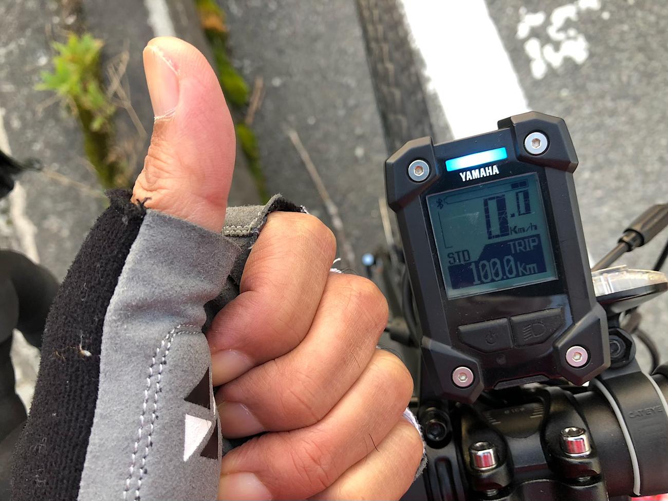 走行距離が100キロになったところで記念写真