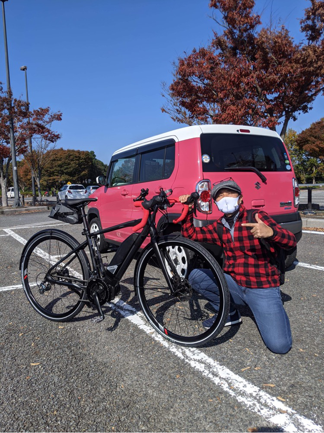 E-Bikeを受け取り満面の笑み（マスクで見えないけど（笑））