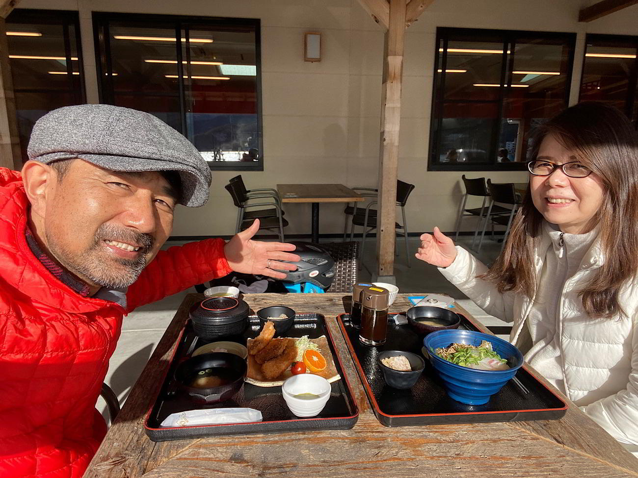 走った後は新鮮な海の幸で舌鼓。地元ならではの食を味わった