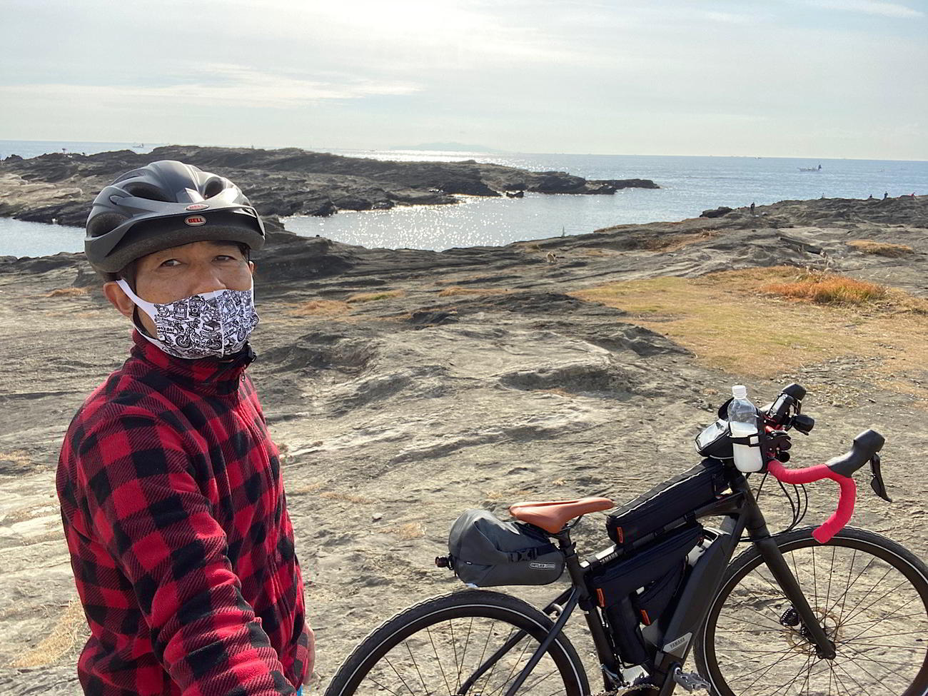 城ケ島の海岸に出た。ここから復路の旅が始まる