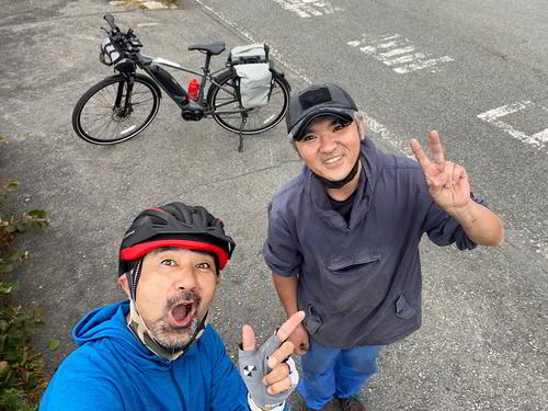 富士市から仕事を休んで五合目まで車で駆けつけてくれた佐野さん